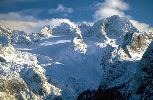 フリー画像|自然風景|山の風景|雪景色|アルプス山脈|オーストリア風景|ダッハシュタイン山塊|