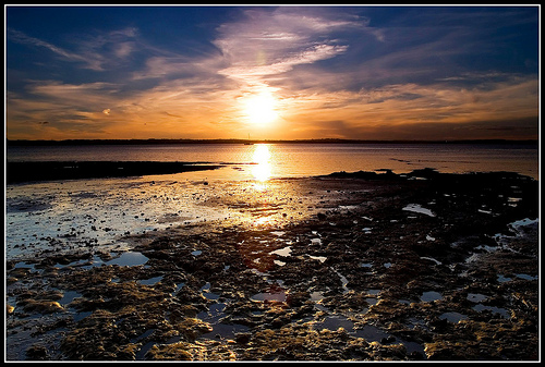  フリー画像| 自然風景| 海の風景| 夕日/夕焼け/夕暮れ| 海岸の風景| 