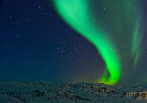  フリー画像| 自然風景| 空の風景| オーロラ| 夜景| 緑色/グリーン| アイスランド風景| 夜空の風景| 