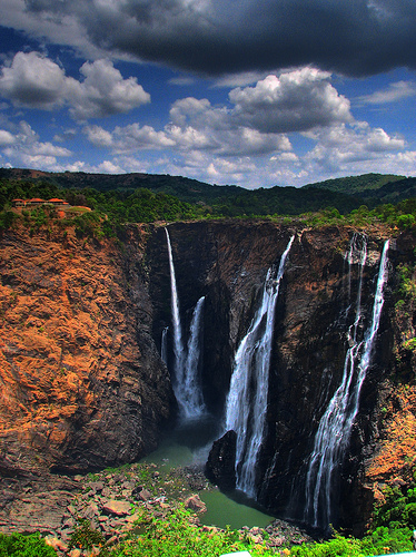 フリー画像|自然風景|滝の風景|岩壁の風景|インド風景|カルナタカ州|HDR画像|