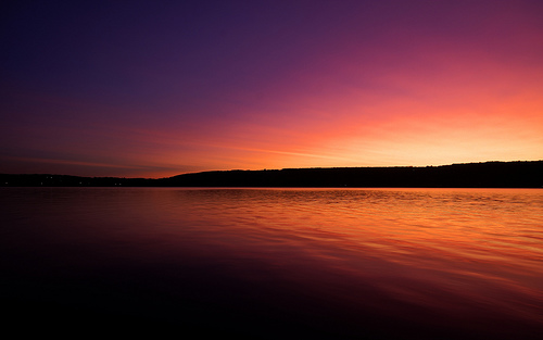 フリー画像|自然風景|湖の風景|夕日/夕焼け/夕暮れ|空の風景|紫色/パープル|